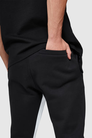 INITIAL JOGGER - BLACK